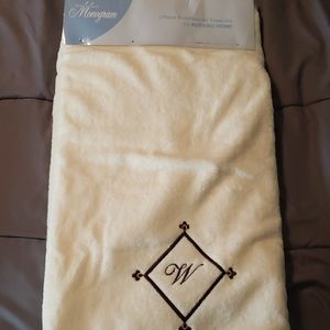 Monogram W Towle Set